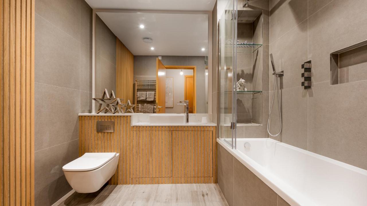 London'S Modern Nuance Apartment - Battersea Экстерьер фото